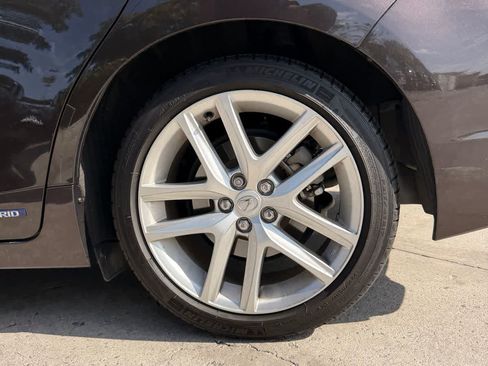 Used 2014 Lexus CT 200h FWD image 20