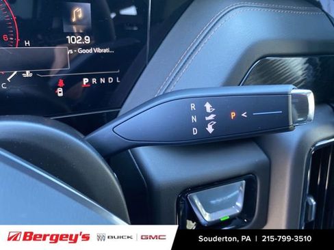 New 2026 GMC Yukon XL AT4 AWD/4WD image 18