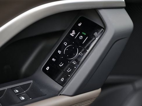 New 2025 Audi Q5 Premium Plus image 18