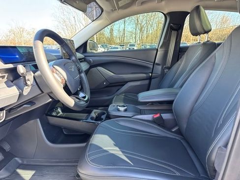 Used 2023 Ford Mustang Mach-E Premium image 12