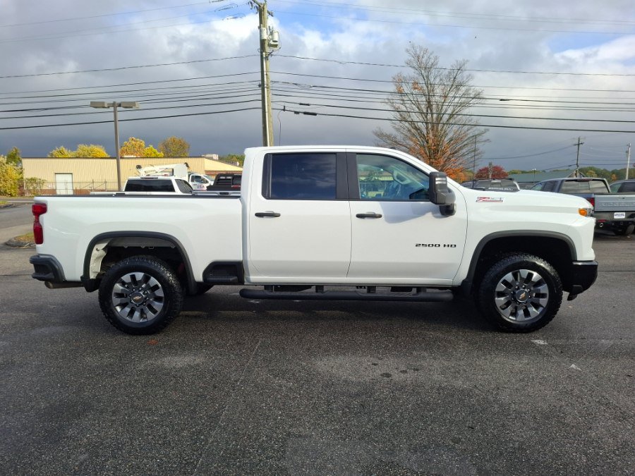 Used 2024 Chevrolet Silverado 2500 Custom w/ Custom Value Package AWD/4WD image 11