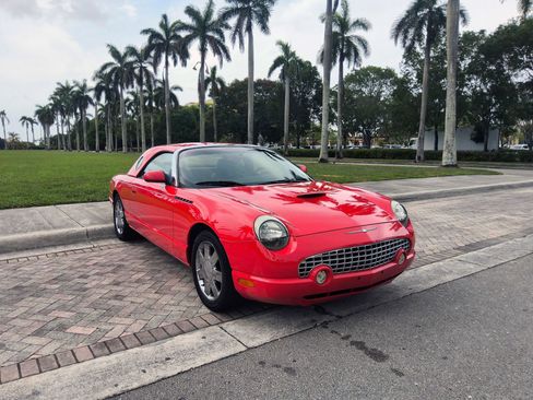 Used 2002 Ford Thunderbird RWD image 11
