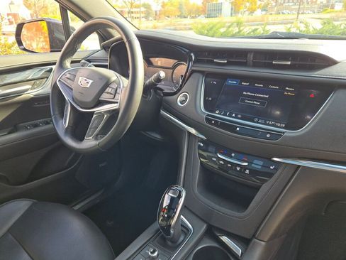 Used 2020 Cadillac XT5 Premium Luxury image 9
