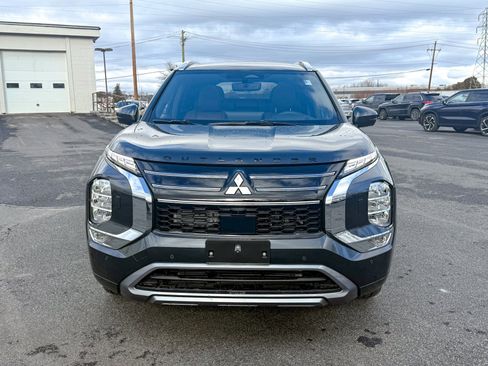 New 2026 Mitsubishi Outlander SEL image 2