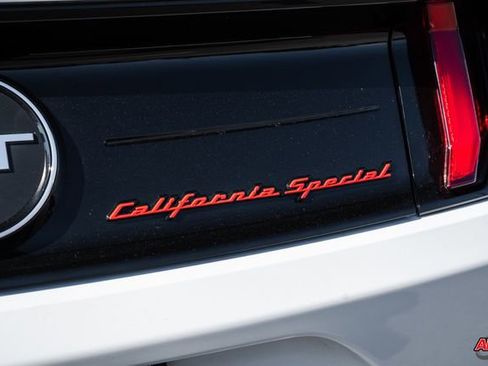 Used 2019 Ford Mustang GT Premium w/ Equipment Group 401A image 35