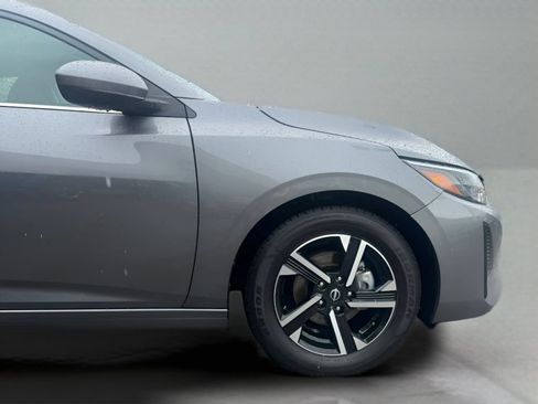 Used 2024 Nissan Sentra SV FWD image 23