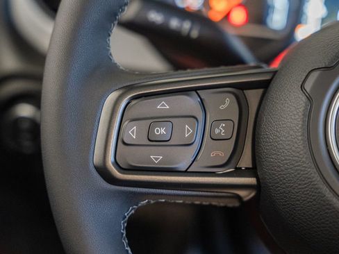 New 2025 Jeep Gladiator Sport image 28