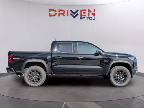 New 2026 Chevrolet Colorado Trail Boss AWD/4WD image 12