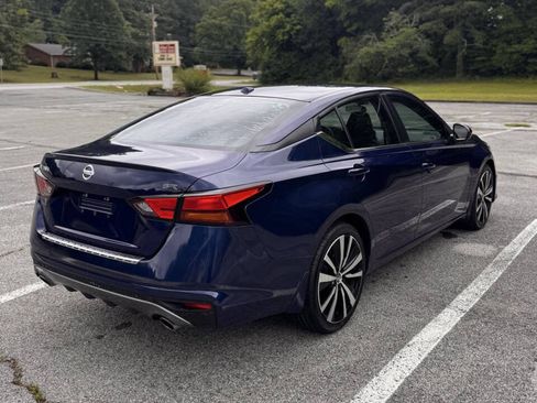 Used 2021 Nissan Altima 2.5 SR FWD image 6