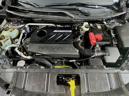 Used 2023 Nissan Rogue SV FWD image 32