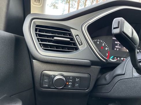 Used 2022 Ford Escape SE w/ SE Sport Appearance Package image 26