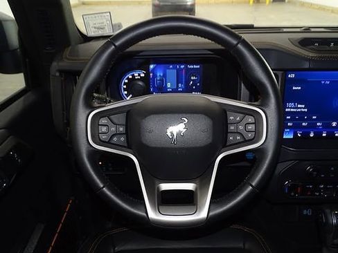 Used 2024 Ford Bronco Badlands image 23