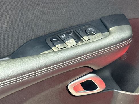 Used 2023 Dodge Challenger SXT RWD image 14