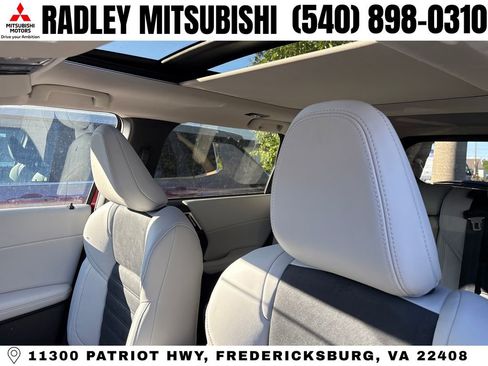 New 2026 Mitsubishi Outlander SE AWD/4WD image 9
