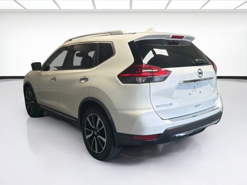 Used 2018 Nissan Rogue SL w/ Premium Package FWD image 6