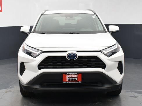 Used 2022 Toyota RAV4 XLE image 7
