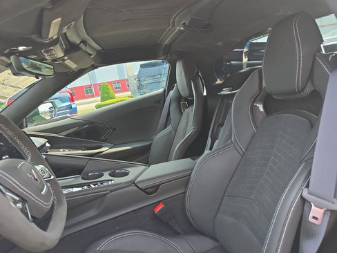 New 2026 Chevrolet Corvette Stingray Premium Cpe w/ Z51 Performance Package RWD image 15