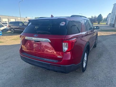 Used 2020 Ford Explorer XLT AWD/4WD image 11