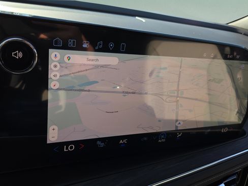 New 2026 Chevrolet Suburban Z71 image 11