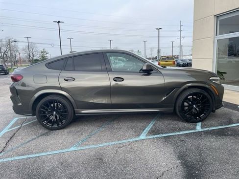 Used 2021 BMW X6 xDrive40i w/ M Sport Package image 2