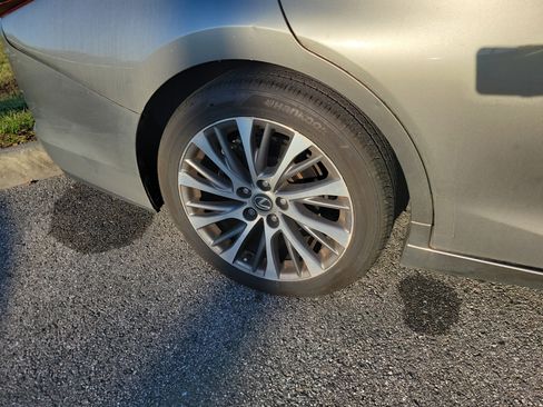 Used 2020 Lexus ES 350 w/ Premium Package image 14