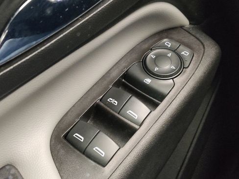 Used 2020 Chevrolet Equinox LS AWD/4WD image 27