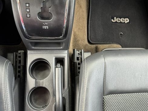 Used 2016 Jeep Patriot Sport w/ Power Value Group AWD/4WD image 20