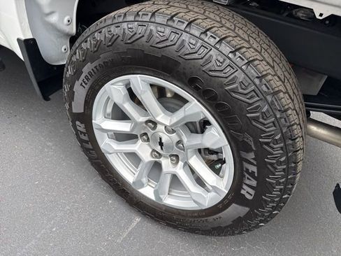 Used 2024 Chevrolet Silverado 1500 RST w/ Z71 Off-Road Package image 33