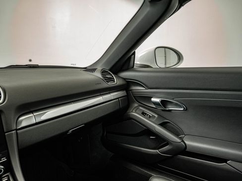 Certified 2019 Porsche 718 Boxster image 41