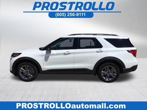 New 2026 Ford Explorer Active w/ Active Comfort Package AWD/4WD image 1