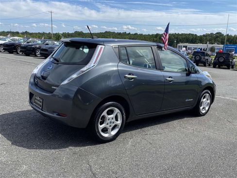 Used 2013 Nissan Leaf SV w/ LED & Quick Charge Pkg image 5