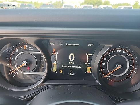 New 2026 Jeep Gladiator Sport AWD/4WD image 12
