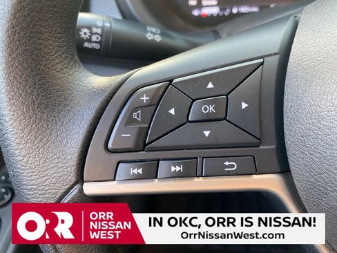 Used 2023 Nissan Kicks SV image 23