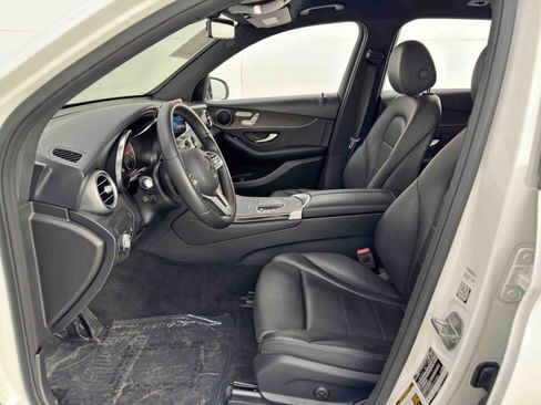 Used 2020 Mercedes-Benz GLC 300 image 15