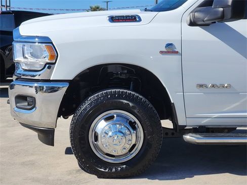 Used 2023 RAM 3500 Big Horn w/ Level 1 Equipment Group image 9