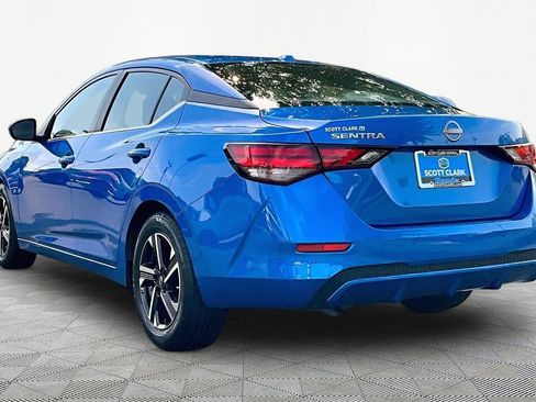 Used 2025 Nissan Sentra SV FWD image 5