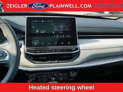Used 2023 Jeep Compass Limited w/ Sun and Sound Group AWD/4WD image 14