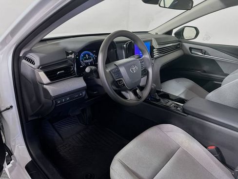 Certified 2025 Toyota Camry LE FWD image 10