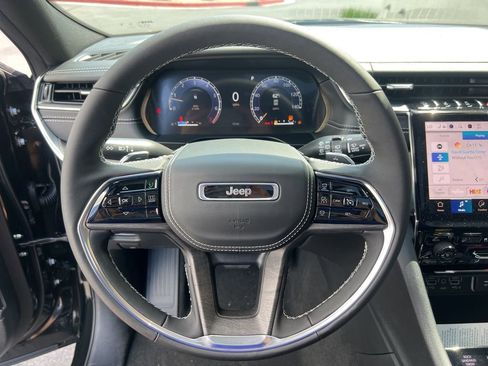 New 2025 Jeep Grand Cherokee L Overland w/ Trailer Tow Package image 12