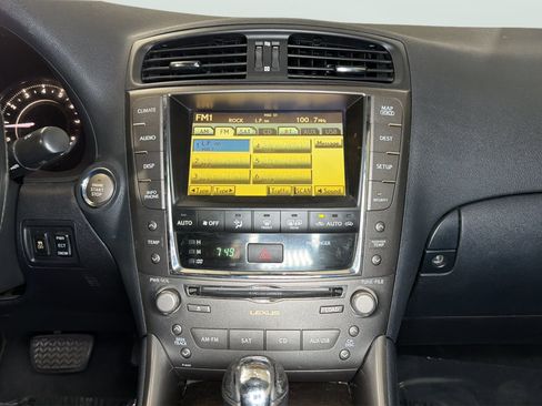 Used 2010 Lexus IS 350C RWD image 15