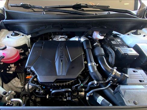 Used 2024 Kia Sorento SX Prestige image 11