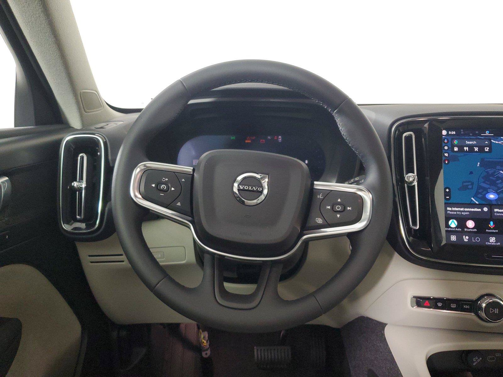 Used 2026 Volvo XC40 B5 Plus AWD/4WD image 16