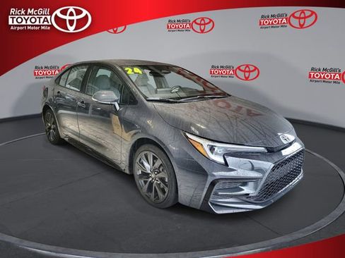 Used 2024 Toyota Corolla SE FWD image 1