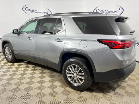 Used 2023 Chevrolet Traverse LT AWD/4WD image 3