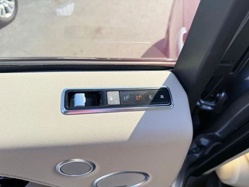 Used 2018 Land Rover Range Rover Supercharged image 21