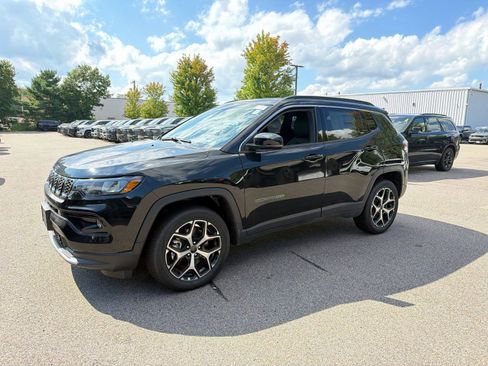 New 2026 Jeep Compass Limited AWD/4WD image 4