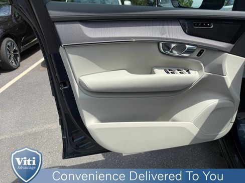 New 2026 Volvo XC90 T8 Ultra w/ Protection Package Premier AWD/4WD image 11