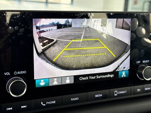 Used 2025 Honda HR-V Sport image 23