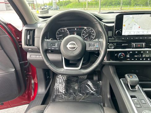 Used 2022 Nissan Pathfinder SL w/ SL Premium Package AWD/4WD image 22