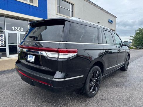 Used 2024 Lincoln Navigator L Reserve AWD/4WD image 17
